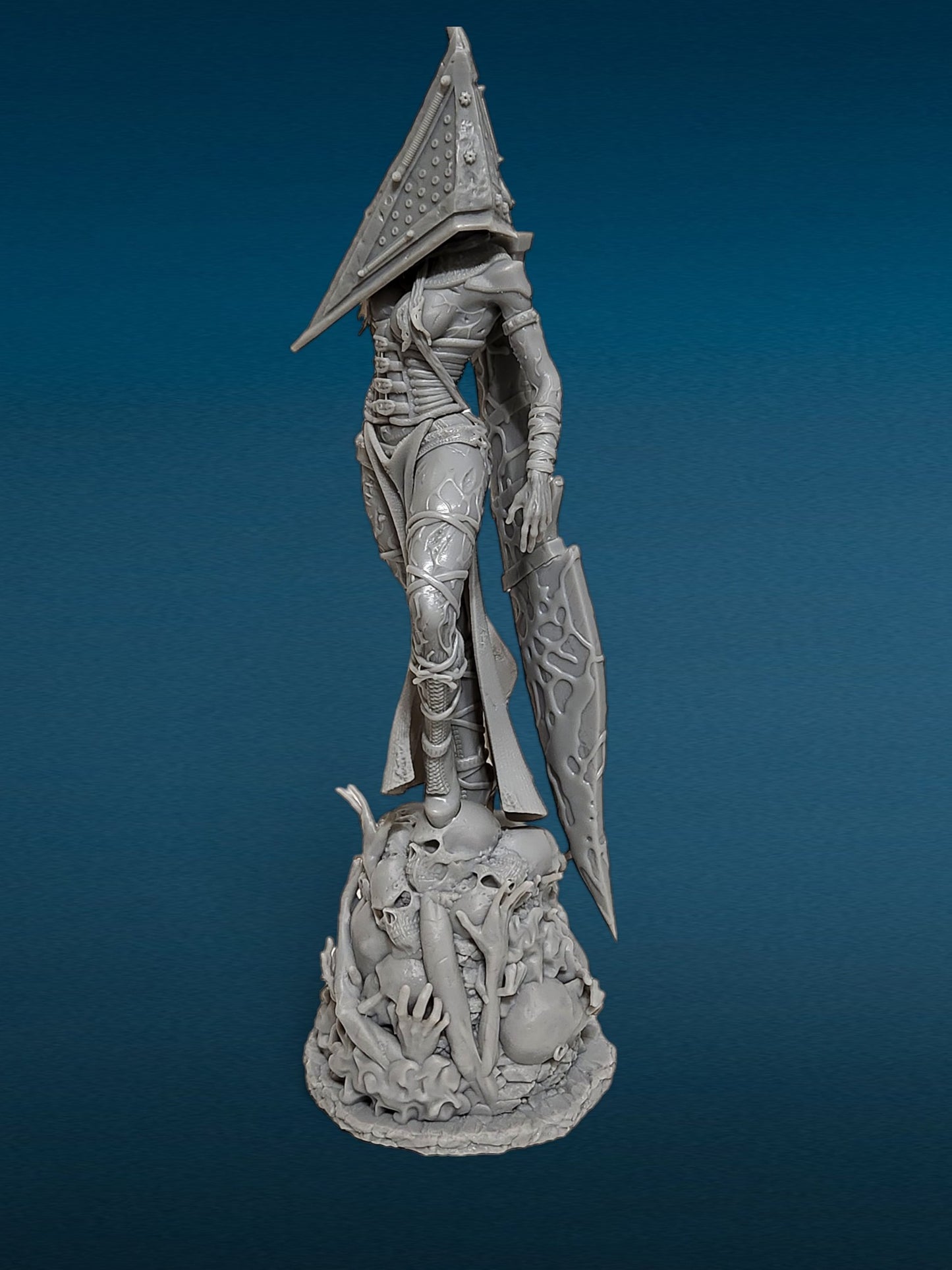 3D Resin Figurine - Lady Pyramid Head | Silent Hill